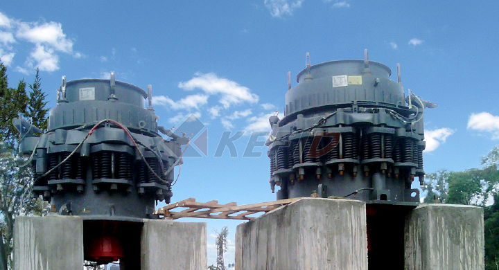 30-60TPH Hard Stone Mobile Crushing Line in Russia Magadan