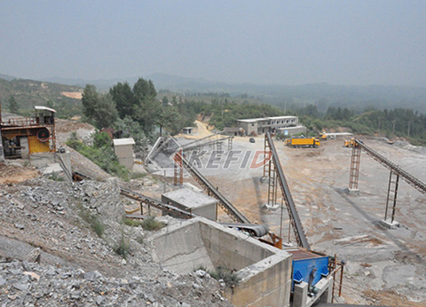 Primary gravel crushing and screening equipments